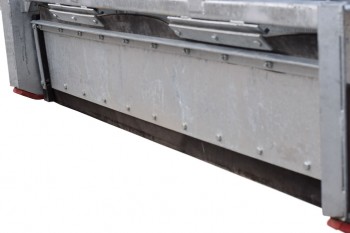 Box scraper rubberblade front